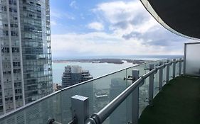 Luxury 2 Bedrooms With Lakeview Cn Tower Entertainment District Rogers Centre